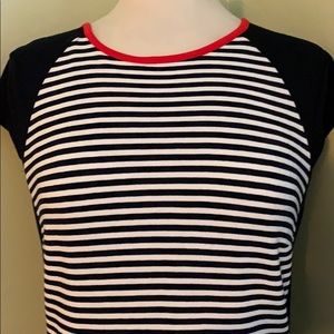 👗Karen Kane Striped Dress